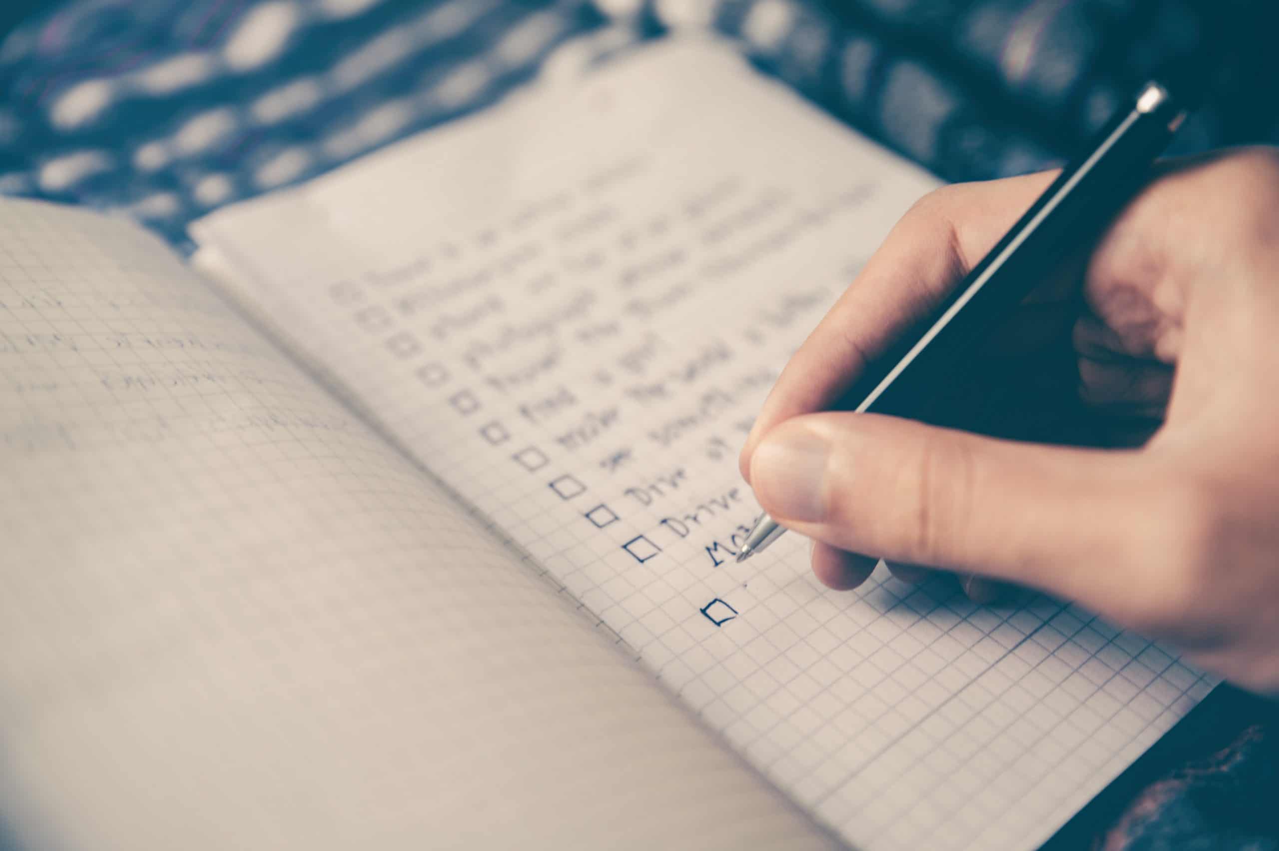 glenn-carstens-peters-RLw-UC03Gwc-unsplash Stress reduzieren durch Journaling